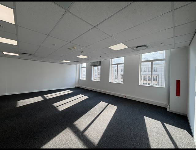 990M² BUILDING TO LET IN CAPE TOWN CITY CENTRE
